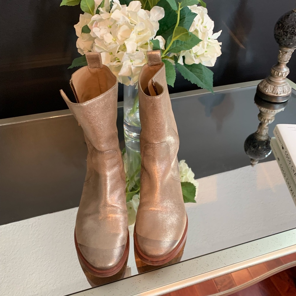 Tory Burch golden boots - Picture 3 of 8